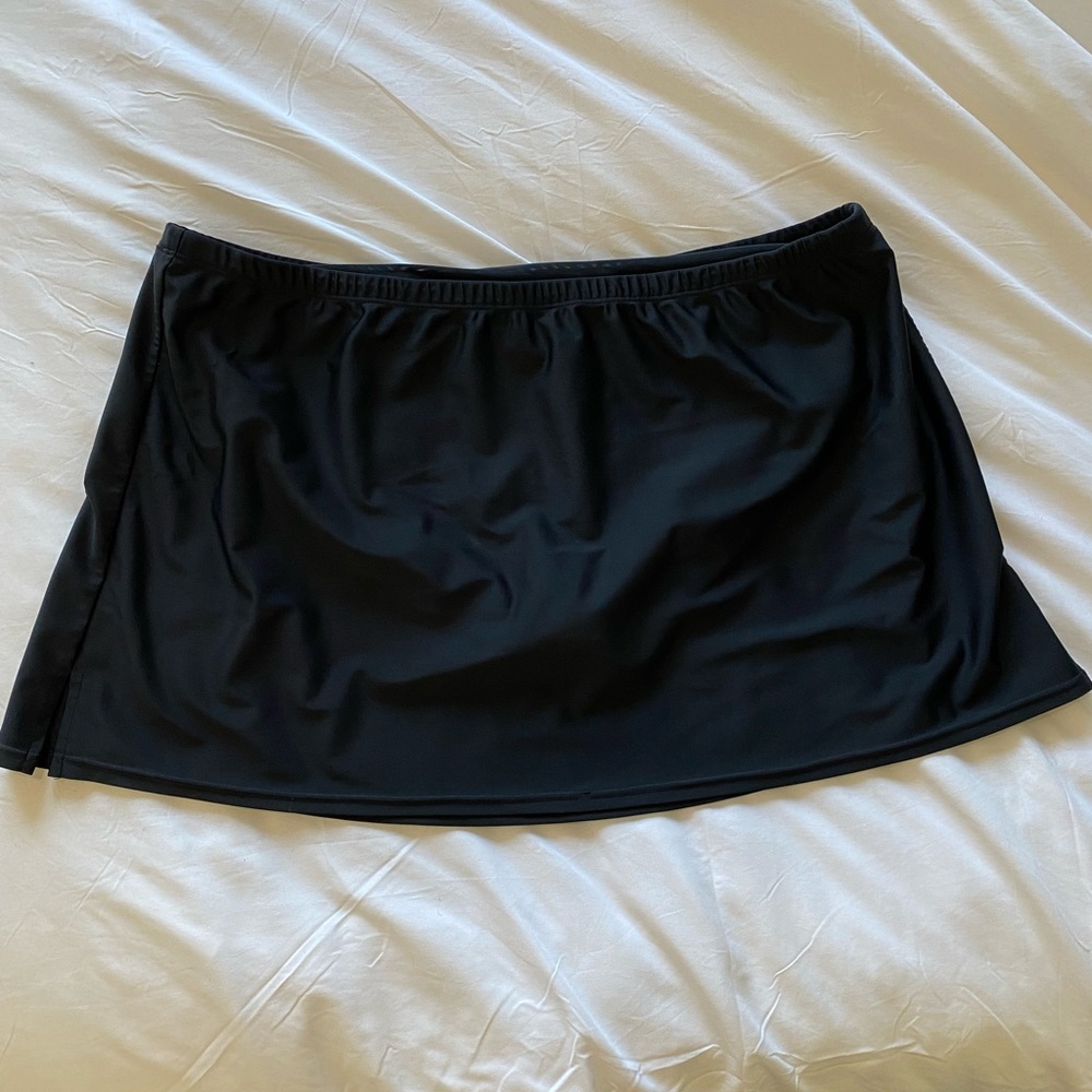 Swim skirt size 22